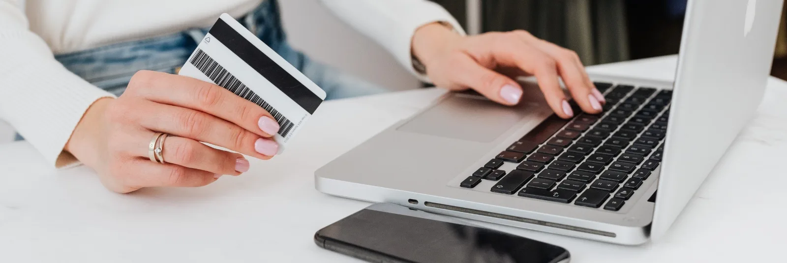 Business Cards & Logo Design